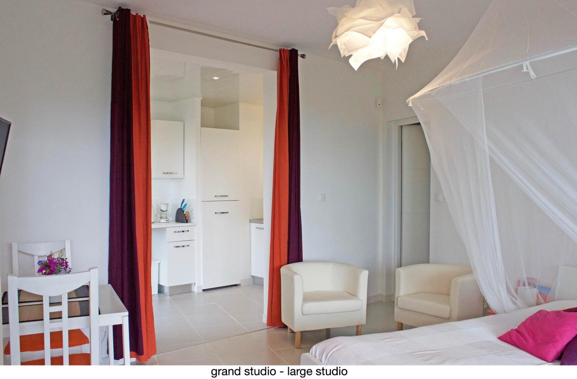 456 Chemin De La Pinede Apartment Menton Exterior photo